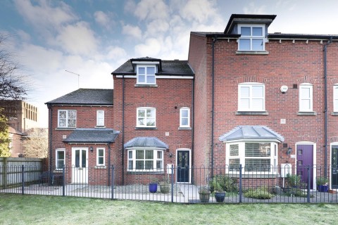 View Full Details for Brendan Close, Coleshill, Birmingham