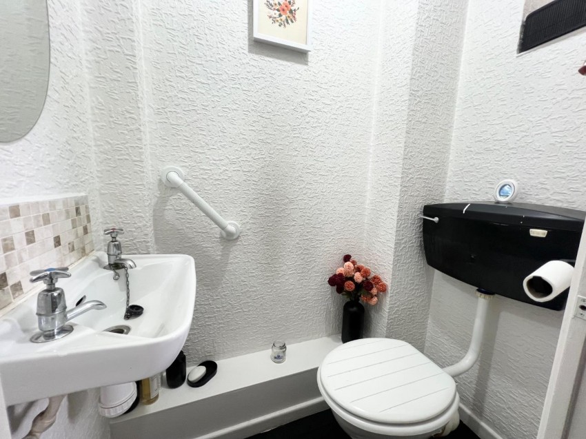 Images for Ladeler Grove, Tile Cross, Birmingham