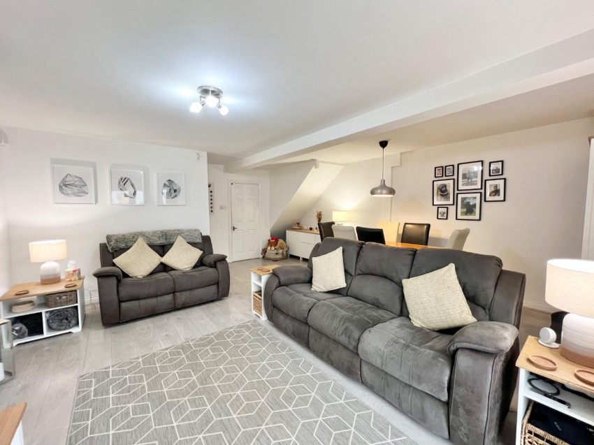 Images for Fastmoor Oval, Birmingham