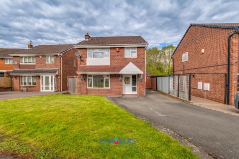View Full Details for Kingsleigh Drive, Castle Bromwich, Birmingham
